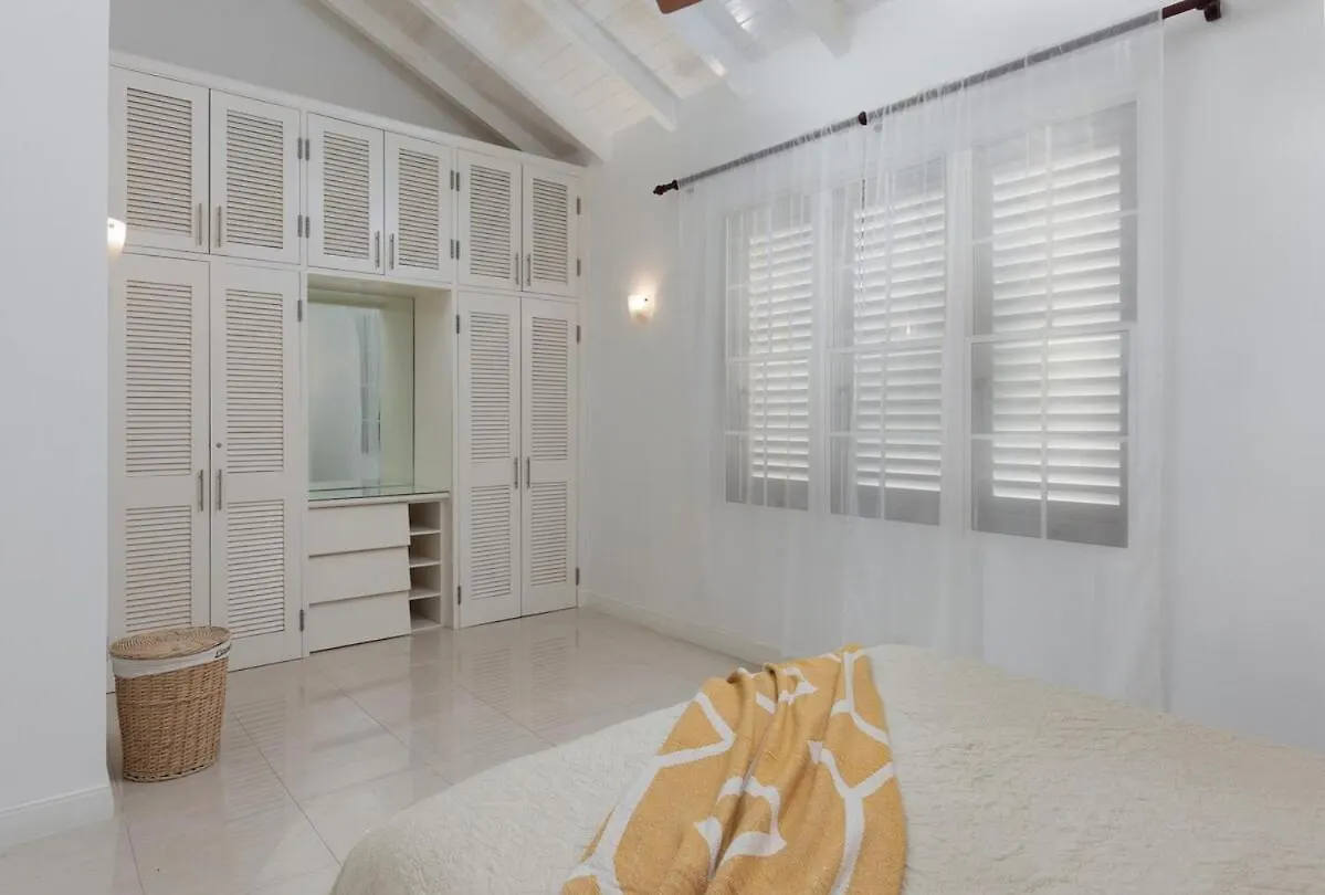 Nyaraló Refreshing 2Bed Townhome Walking Distance To Beach Saint James